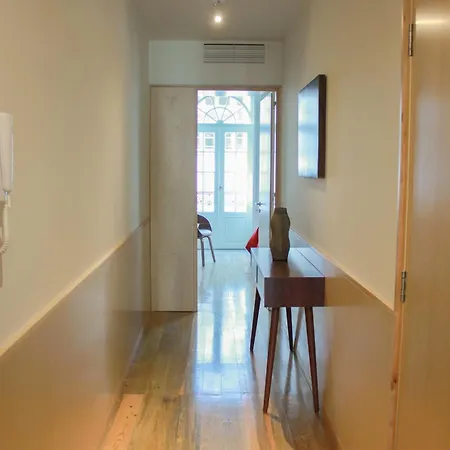 Trendy Heritage Apartment *