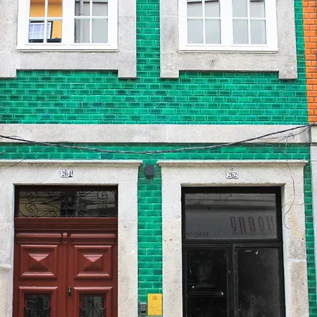 Trendy Heritage Apartment